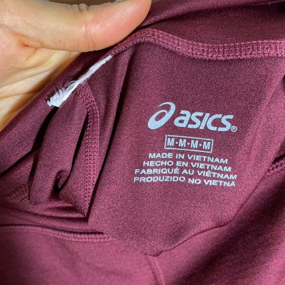 ASICS Cropped Workout Capris - Picture 3 of 5